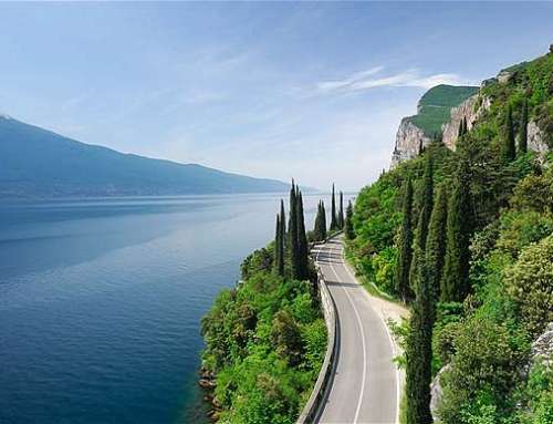 LAKES TRAIL: COMO AND GARDA